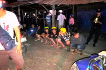 Video: “Quái xế” cố tình tông, Thiếu tá CSGT gãy chân, xuất huyết não