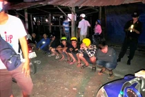 Video: “Quái xế” cố tình tông, Thiếu tá CSGT gãy chân, xuất huyết não