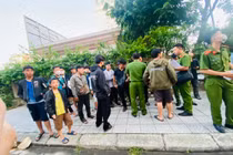 Huế: Cháy lớn lúc rạng sáng kịp thời cứu sống nhiều người bị mắc kẹt