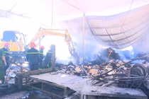 Phú Thọ: Bà hỏa thiêu rụi xưởng chế biến gỗ 