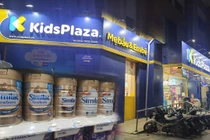 Trẻ sơ sinh bị đi ngoài sau khi uống sữa Abbott Similac mua ở Kids Plaza
