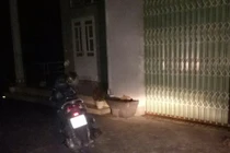 Cách chức Chủ tịch xã mang phở cho vợ tài xế xe tải lúc nửa đêm