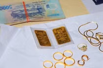 Đi làm đồng, nông dân bị kẻ gian cạy cửa trộm 600 triệu tiền vàng