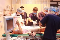 Nổ bình dầu, 1 người đàn ông bỏng toàn thân