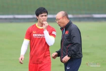 Tuyển Việt Nam: Cơn đau đầu của thầy Park khi hàng công... dư dả