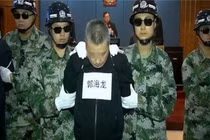 Hiếp dâm rồi giết 14 cô gái trẻ đẹp, kẻ sát nhân man rợ trước khi chết chỉ xin lỗi vợ