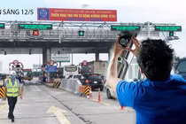 Tin sáng 12/5: Kiểm tra camera trên ô tô; Cao tốc Hà Nội-Hải Phòng thu phí tự động