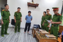 Khởi tố 2 cán bộ CDC Quảng Trị tham ô tài sản