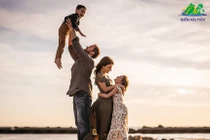 Các chiến sỹ áo trắng đoàn tụ với gia đình... qua facebook, zalo