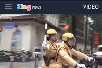 Video: Nữ CSGT dẫn đoàn phục vụ Đại hội Đảng