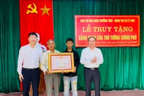 Thủ tướng tặng bằng khen cho Phó Bí thư chi đoàn tử nạn khi tham gia chống dịch