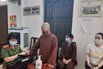 Nữ thiếu tá "xuyên đêm" thực hiện nhiệm vụ cấp CCCD để quên đi căn bệnh ung thư