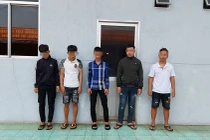 Triệu tập 10 đối tượng đánh học sinh gãy sống mũi, đâm thủng bụng