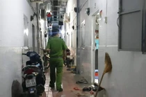 Hàng xóm hoảng hồn thấy 3 mẹ con nằm bất động trên vũng máu