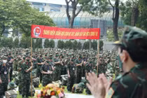 Xúc động hình ảnh những chuyến “tiếp quân” cho miền Nam chống COVID-19