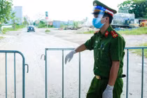 Bí thư Thành ủy Hà Nội yêu cầu tăng cường kiểm soát người ra đường