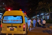 Chủ tịch TPHCM yêu cầu huy động toàn bộ xe cứu thương vận chuyển F0