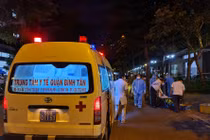 Chủ tịch TPHCM yêu cầu huy động toàn bộ xe cứu thương vận chuyển F0