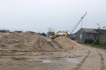 Sóc Sơn giải tỏa bãi VLXD trái phép sau phản ánh của Báo Kiến Thức