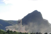 Nhà máy xi măng bị 'tố' gây ô nhiễm: Chủ tịch huyện nói gì?