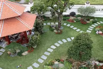 Choáng ngợp biệt thự hoa lan “Năm Cánh Trắng” của đại gia Bắc Ninh