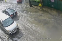 Cảnh báo 11 trọng điểm ngập úng khi mưa lớn ở Hà Nội