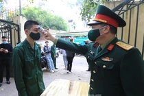 Hàng trăm tân binh Thủ đô lấy mẫu xét nghiệm SARS-CoV-2 