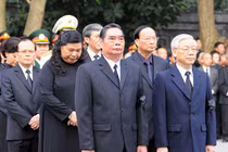 Lãnh đạo Đảng, Nhà nước chia sẻ gì trong sổ tang Đại tướng?