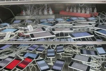 Các đại gia công nghệ lớn thế giới... “bán mình“?