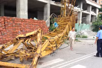 Hiện trường kinh hoàng vụ đổ cẩu gây chết người