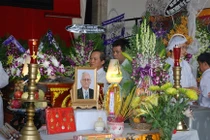 Tang lễ Giáo sư Hoàng Như Mai đơn giản và ấm áp