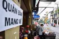 TP HCM cho phép quán ăn mở lại, chỉ bán mang đi