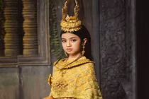 Tiểu công chúa Campuchia bước vào làng giải trí