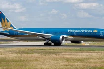 41 người bay cùng chuyến với ca tái dương tính SARS-CoV-2