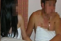 Bắt gian chồng và “tiểu tam” tại giường còn bị dọa ngược, vợ báo ngay cảnh sát