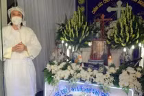 Hoài Linh tiều tụy trong đám tang bố, Đàm Vĩnh Hưng có mặt