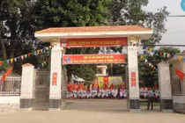 Thầy giáo bị kỷ luật nói "tôi không tát học sinh 15 cái"