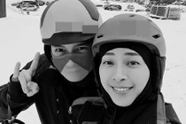 Ngô Thanh Vân khoe ảnh trượt tuyết cùng tình trẻ Huy Trần