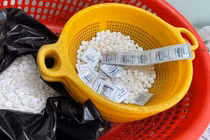 Đi tù vì sản xuất và buôn bán thuốc điều trị Covid-19 giả