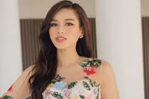 Đỗ Thị Hà gợi cảm với váy xuyên thấu tại Miss World