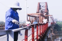 'Khoác áo mới' cho cầu Long Biên
