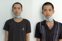 Tạm giam 2 thanh niên cướp tài sản của người bán vé số