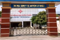 Tạm đình chỉ Giám đốc Trung tâm Y tế ở Hà Nam vì để dịch lây lan