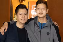 Quang Dũng khoe con trai 13 tuổi, cao vượt bố