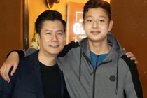 Quang Dũng khoe con trai 13 tuổi, cao vượt bố