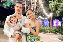Vẻ đáng yêu của con trai MC Phương Mai và chồng Tây