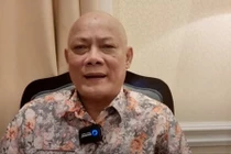 Lý do gì nghệ sĩ Tấn Hoàng bất ngờ xuống tóc, nguyện ăn chay?