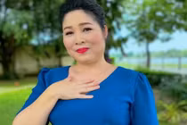 Hồng Vân lên tiếng về việc xóa danh hiệu NSND khỏi Fanpage