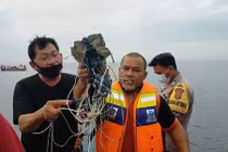Indonesia: Tìm thấy mảnh vỡ của máy bay Sriwijaya Air bị mất liên lạc