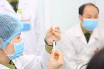 Bộ Y tế: Dù có vaccine vẫn phải luôn thực hiện 5K